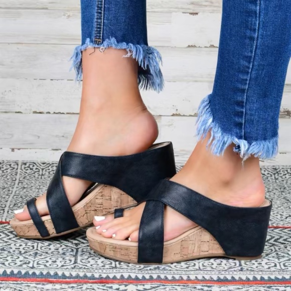 Women’s wedge sandals - Picture 5 of 6